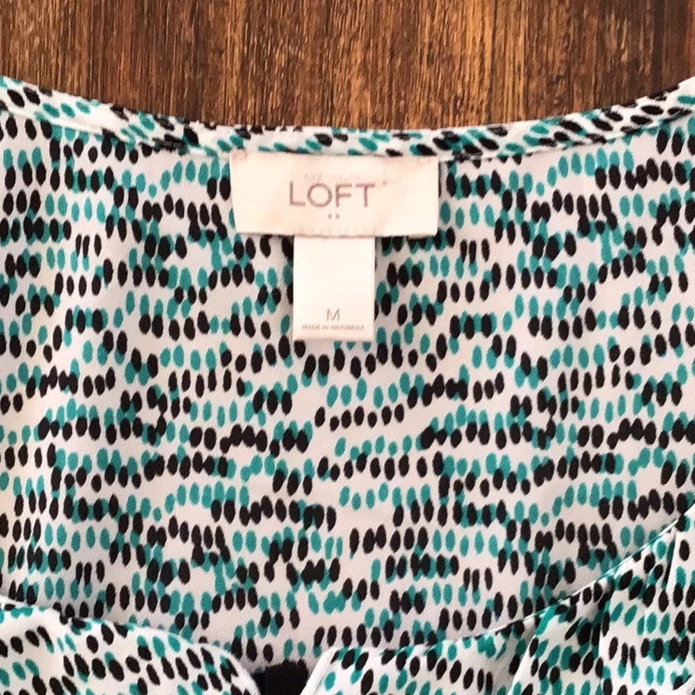 Ann Taylor LOFT dotted sleeveless blouse - Picture 3 of 4